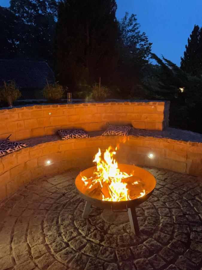 Gorgeous Country Cottage On Outskirts Of Bath With Wood Fired Hot Tub Midford Exterior photo